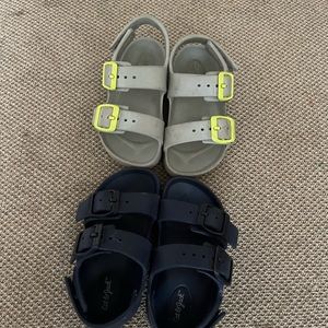 2 pairs cat and jack sandals